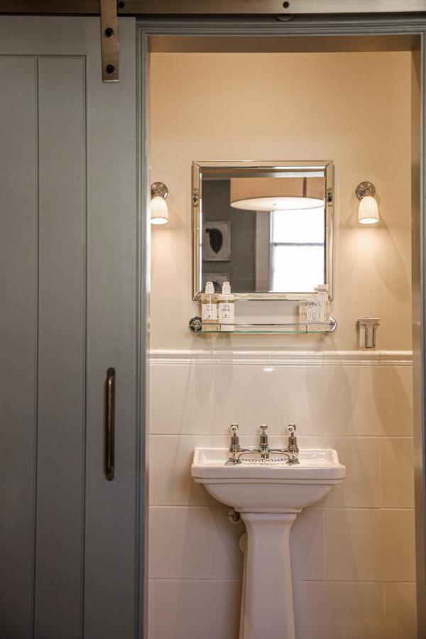 The Yard In Bath Hotel Экстерьер фото
